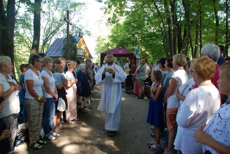 Msza u św. Otylii, kolejny chrzest oraz serdeczne przyjęcie w Chodlu