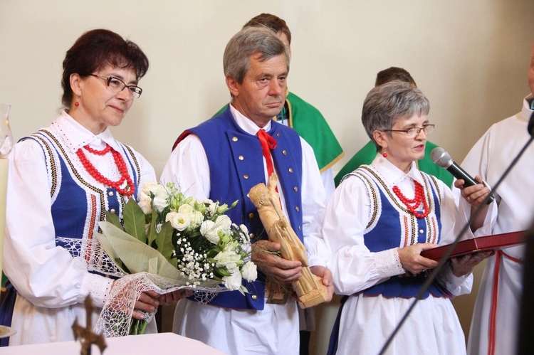 Biskup Andrzej Jeż w Siedliskach k. Bobowej