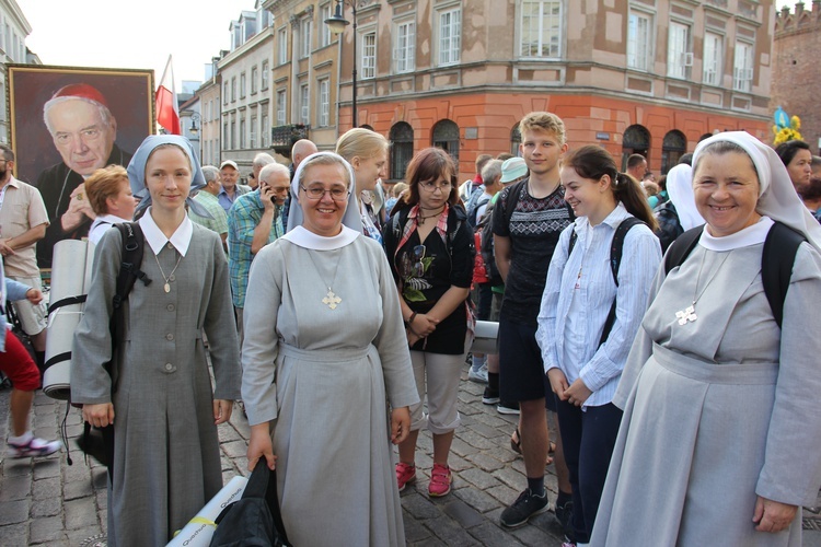 307. Warszawska Pielgrzymka Piesza na szlaku 