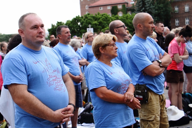 Wyjście 38. Pieszej Pielgrzymki Krakowskiej z Wawelu na Jasną Górę