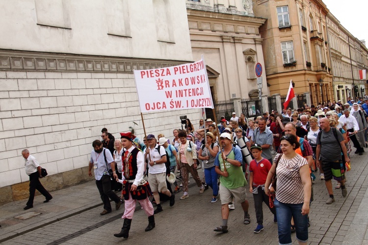 Wyjście 38. Pieszej Pielgrzymki Krakowskiej z Wawelu na Jasną Górę