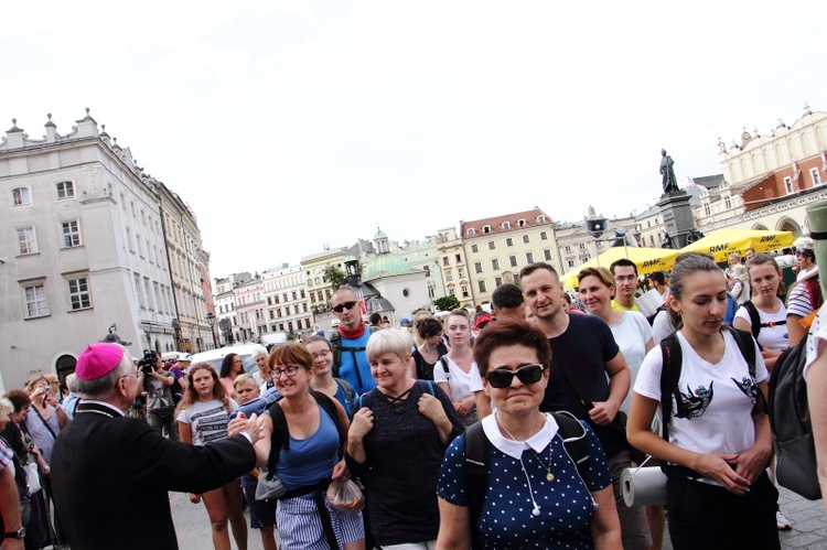 Wyjście 38. Pieszej Pielgrzymki Krakowskiej z Wawelu na Jasną Górę