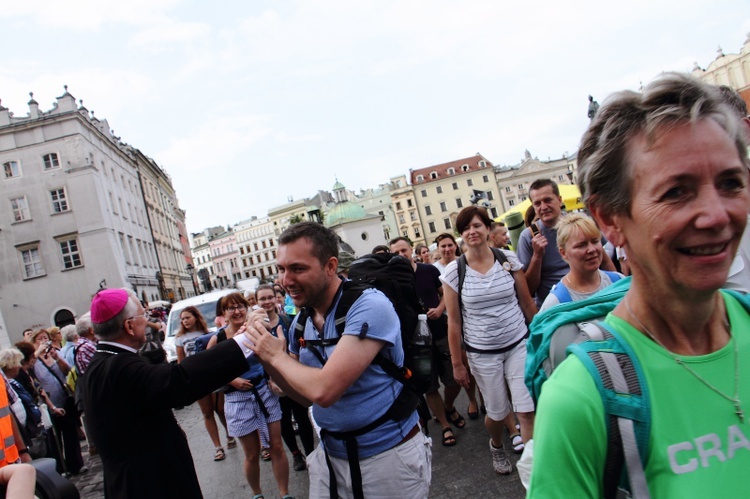 Wyjście 38. Pieszej Pielgrzymki Krakowskiej z Wawelu na Jasną Górę