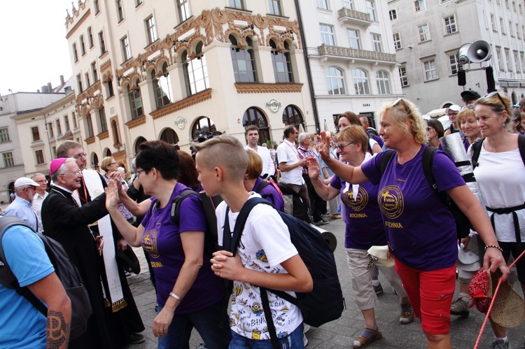 Wyjście 38. Pieszej Pielgrzymki Krakowskiej z Wawelu na Jasną Górę