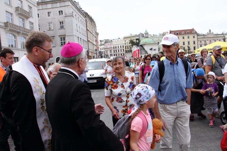 Wyjście 38. Pieszej Pielgrzymki Krakowskiej z Wawelu na Jasną Górę