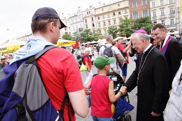 Wyjście 38. Pieszej Pielgrzymki Krakowskiej z Wawelu na Jasną Górę