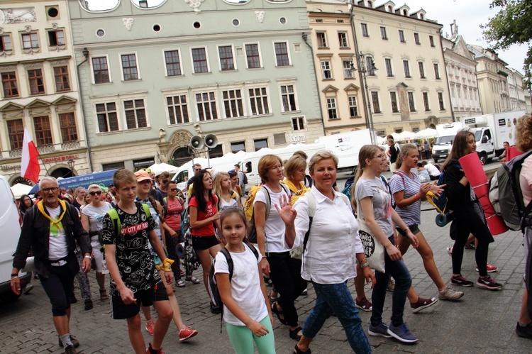 Wyjście 38. Pieszej Pielgrzymki Krakowskiej z Wawelu na Jasną Górę