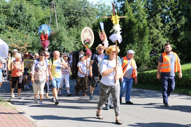 Piesza pielgrzymka z Radomia na Jasną Górę - Msza św.