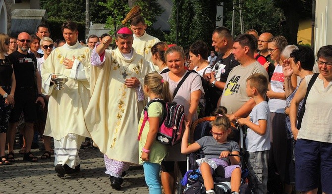 Pokropieni wodą święconą wyruszyli na szlak!