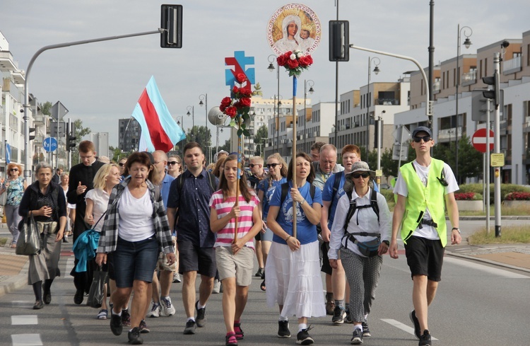 Opatrzności Boża, prowadź "17-tki"