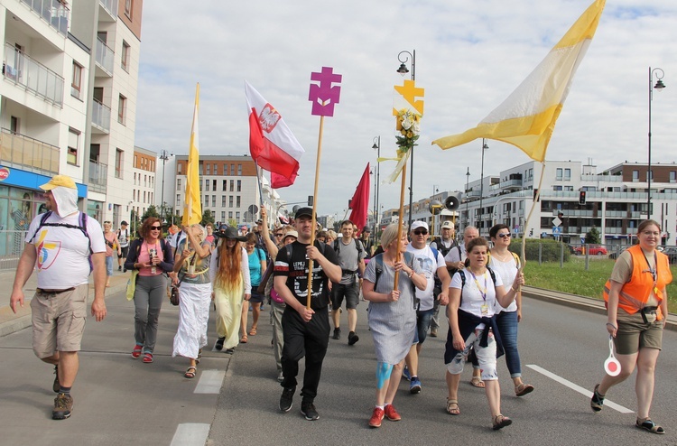 Opatrzności Boża, prowadź "17-tki"