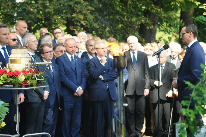 Pożegnanie prof. Dzielskiej na cmentarzu Salwatorskim