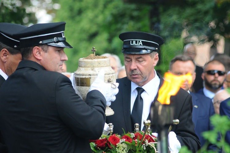 Pożegnanie prof. Dzielskiej na cmentarzu Salwatorskim