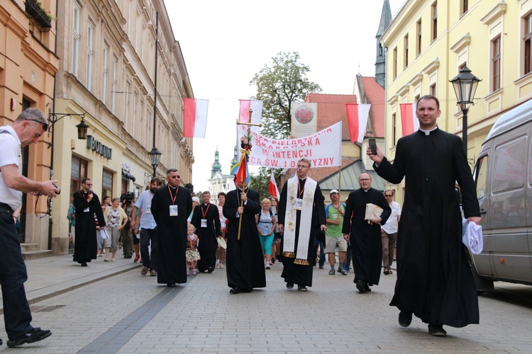 Wymarsz 38. PPK na Jasną Górę w obiektywie Joanny Adamik