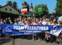 Bielsko-żywieccy pielgrzymi wyruszyli dziś z Hałcnowa na Jasną Górę.
