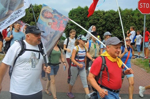 Pielgrzymi grup 6-9 w Pisarzowicach - 2018