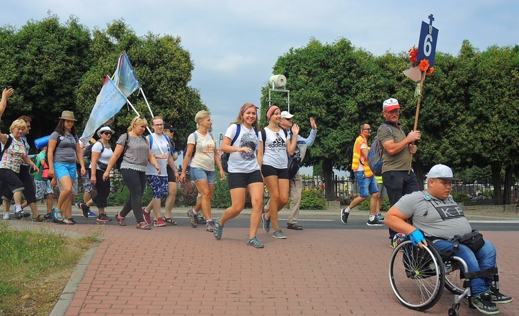 Pielgrzymi grup 6-9 w Pisarzowicach - 2018