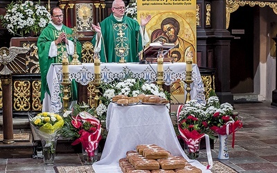 ▼	– Żyjemy w wolności, ale musimy również uważać, by nie wpaść w niewolę grzechu, słabości i wad – mówił ks. Wojciech Sokołowski MIC.