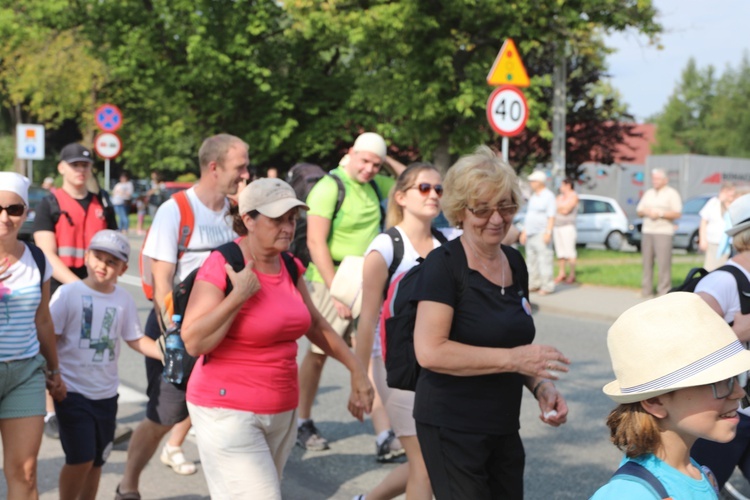 27. Diecezjalna Pielgrzymka wyrusza z Hałcnowa na Jasną Górę - 2018