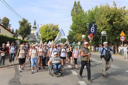 27. Diecezjalna Pielgrzymka wyrusza z Hałcnowa na Jasną Górę - 2018