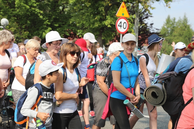 27. Diecezjalna Pielgrzymka wyrusza z Hałcnowa na Jasną Górę - 2018