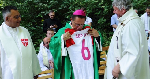 Abp Grzegorz Ryś w odwiedzinach u wspólnoty śródmiejskiej 38. PPK