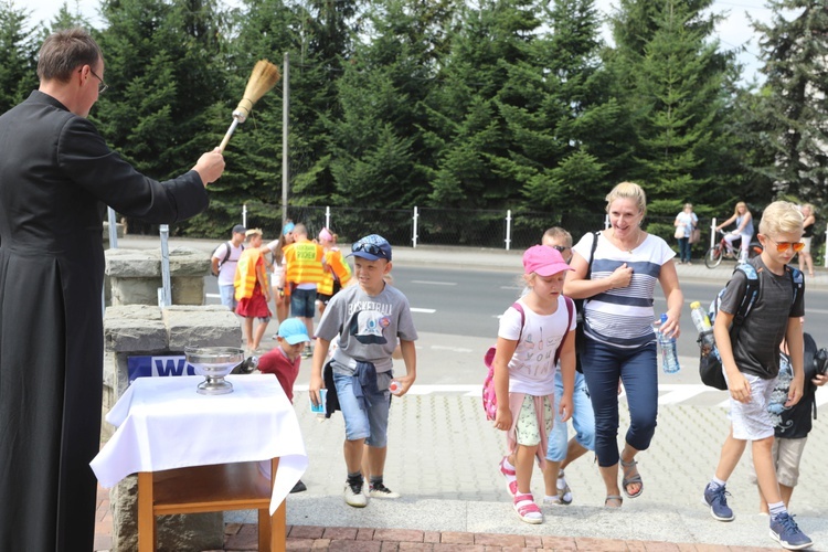 Pielgrzymi hałcnowscy w Wilamowicach - 2018