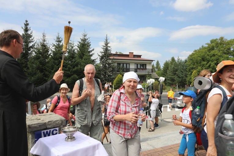 Pielgrzymi hałcnowscy w Wilamowicach - 2018