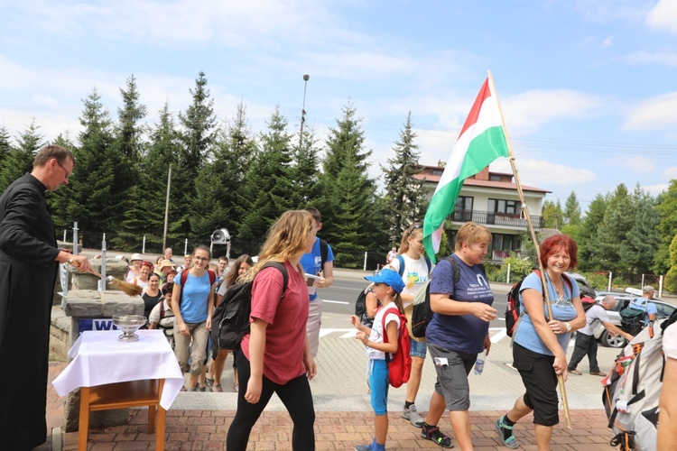 Pielgrzymi hałcnowscy w Wilamowicach - 2018