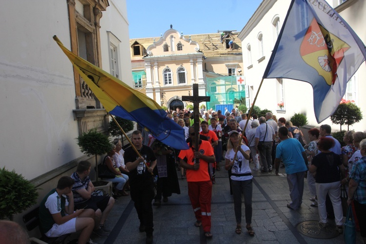 Wejście przed obraz