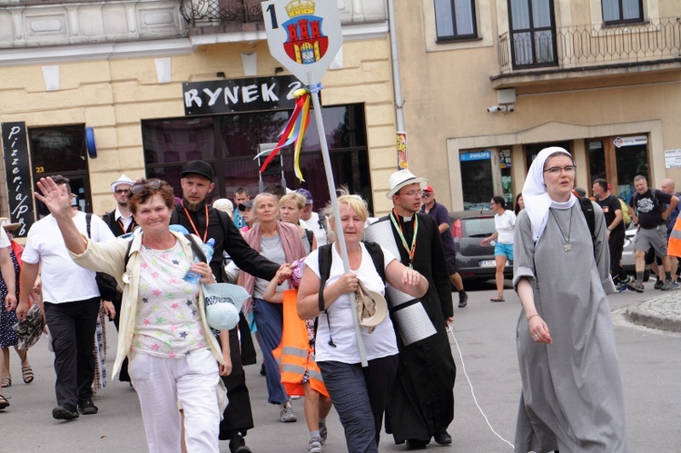 Wspólnota I prądnicka 38. PPK podczas postoju w Wolbromiu