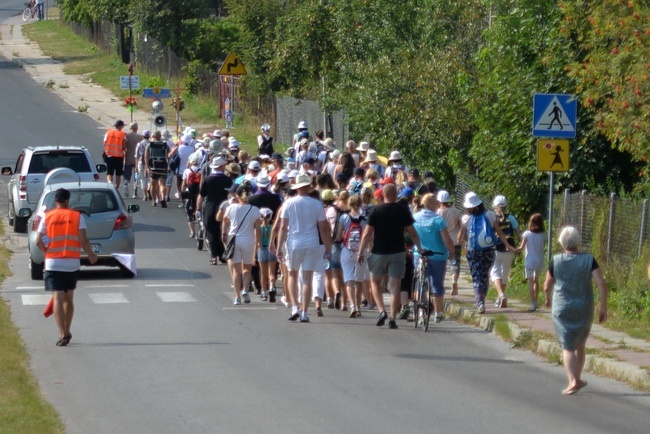 Kolumna opoczyńska już w drodze