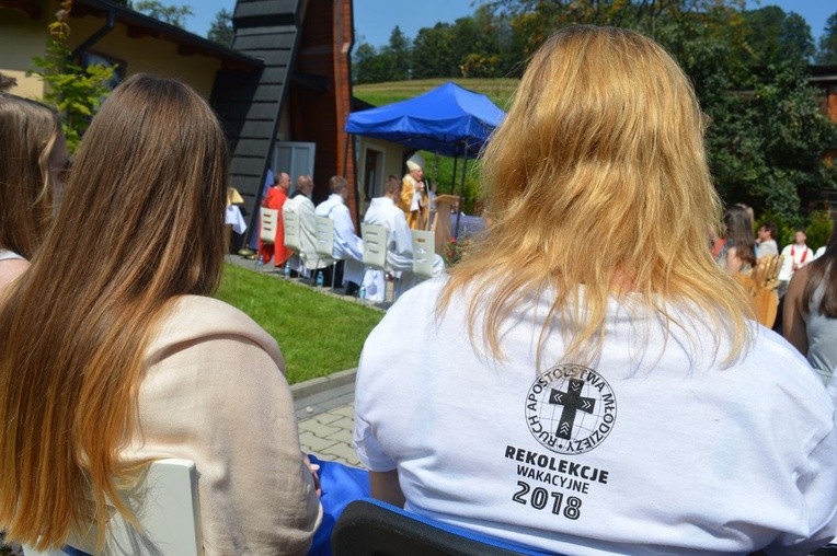 Poświęcenie domu rekolekcyjnego w Suchem