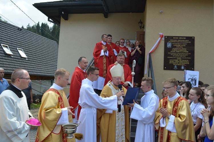 Poświęcenie domu rekolekcyjnego w Suchem