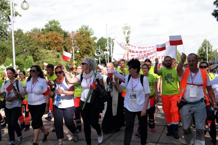 38. PPK na Jasnej Górze - powitanie przez abp. Marka Jędraszewskiego