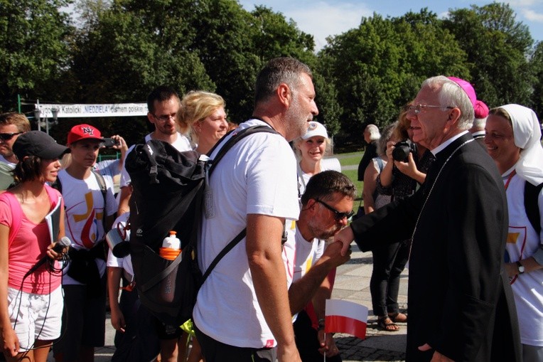 38. PPK na Jasnej Górze - powitanie przez abp. Marka Jędraszewskiego