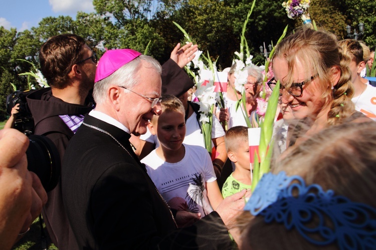 38. PPK na Jasnej Górze - powitanie przez abp. Marka Jędraszewskiego