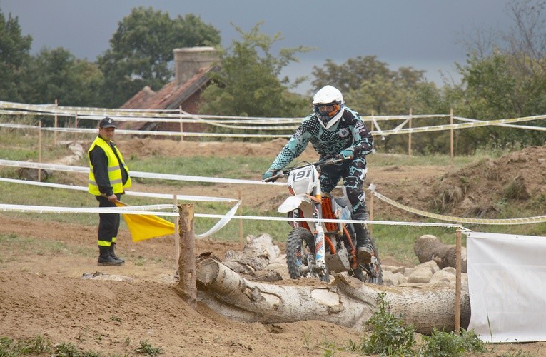 Super Enduro w Jeleniej Dolinie