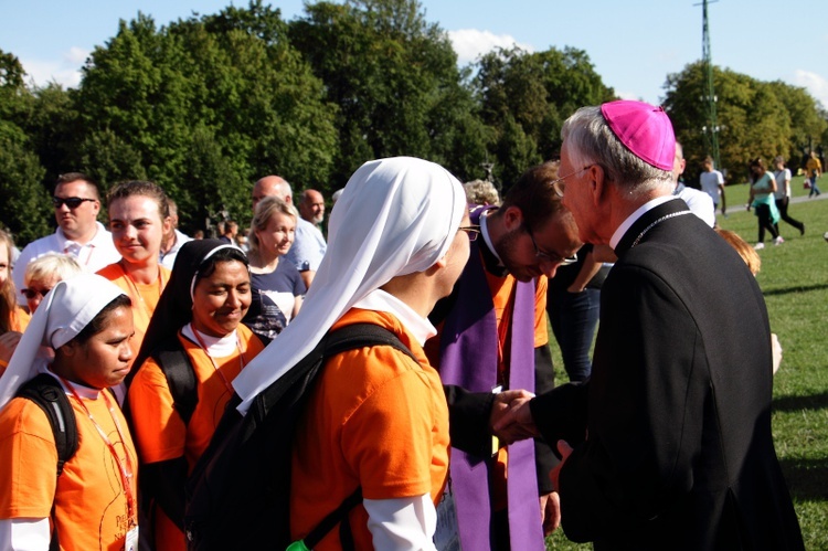 38. PPK na Jasnej Górze - powitanie przez abp. Marka Jędraszewskiego