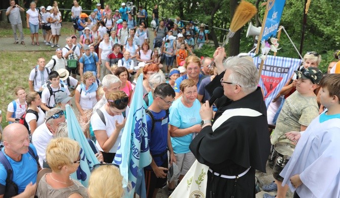 Pątnicy z Oświęcimia u franciszkanów w Gołonogu