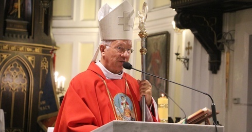 Ordynariusz łowicki bp Andrzej F. Dziuba