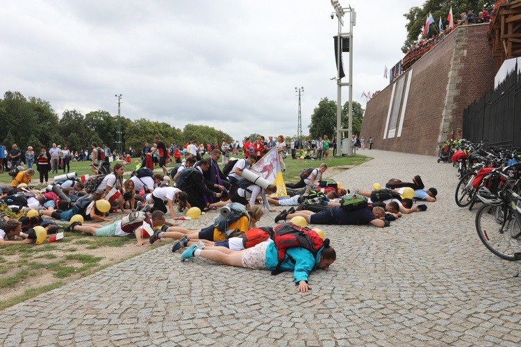 Powitanie 27. Pielgrzymki Diecezji Bielsko-Żywieckiej - grupy hałcnowskie na Jasnej Górze - 2018