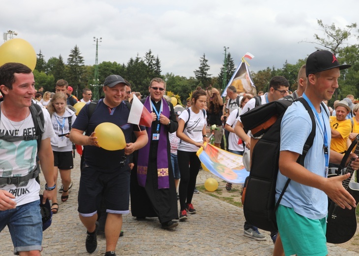 Powitanie 27. Pielgrzymki Diecezji Bielsko-Żywieckiej - grupy hałcnowskie na Jasnej Górze - 2018