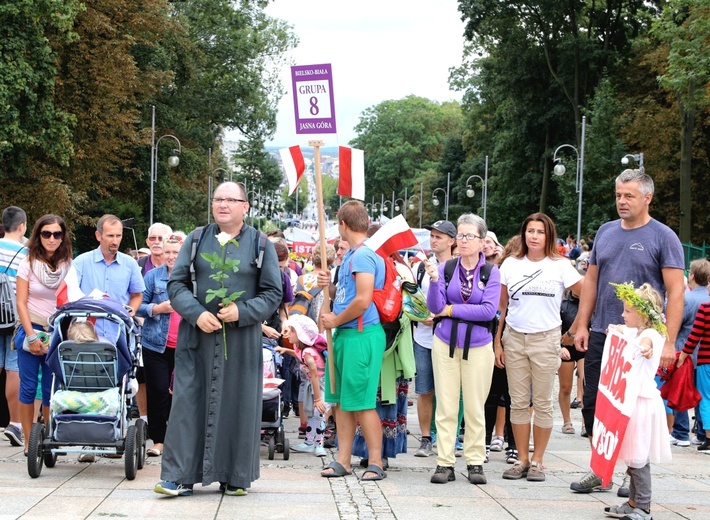 Powitanie 27. Pielgrzymki Diecezji Bielsko-Żywieckiej - grupy hałcnowskie na Jasnej Górze - 2018