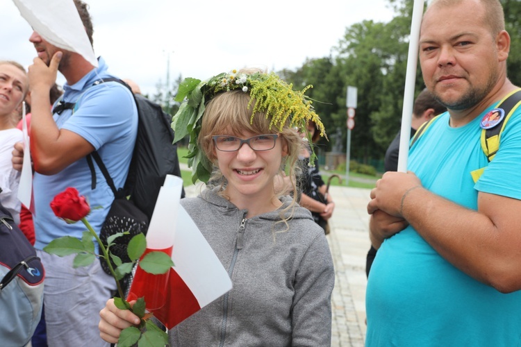 Powitanie 27. Pielgrzymki Diecezji Bielsko-Żywieckiej - grupy hałcnowskie na Jasnej Górze - 2018