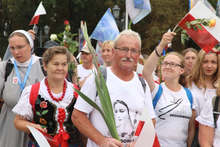 Powitanie 27. Pielgrzymki Diecezji Bielsko-Żywieckiej - grupy hałcnowskie na Jasnej Górze - 2018