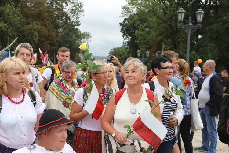 Powitanie 27. Pielgrzymki Diecezji Bielsko-Żywieckiej - grupy hałcnowskie na Jasnej Górze - 2018