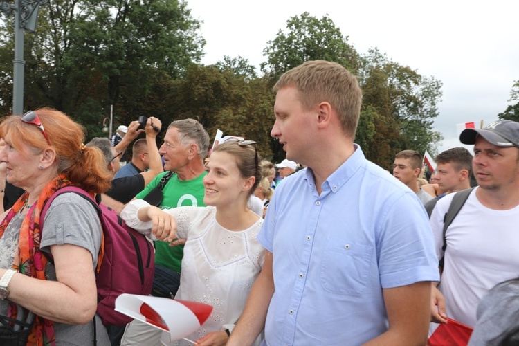 Powitanie 27. Pielgrzymki Diecezji Bielsko-Żywieckiej - grupy hałcnowskie na Jasnej Górze - 2018