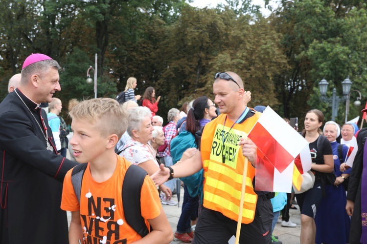 Powitanie 27. Pielgrzymki Diecezji Bielsko-Żywieckiej - grupy hałcnowskie na Jasnej Górze - 2018