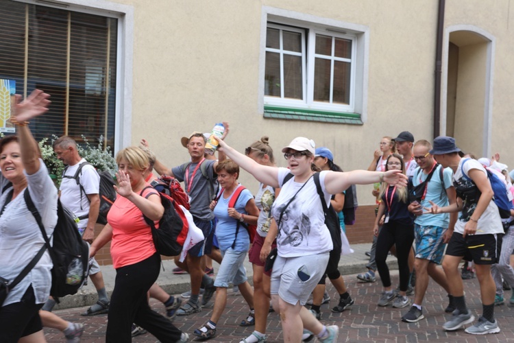 27. Pielgrzymka Cieszyńska na trasie - w Woźnikach - 2018